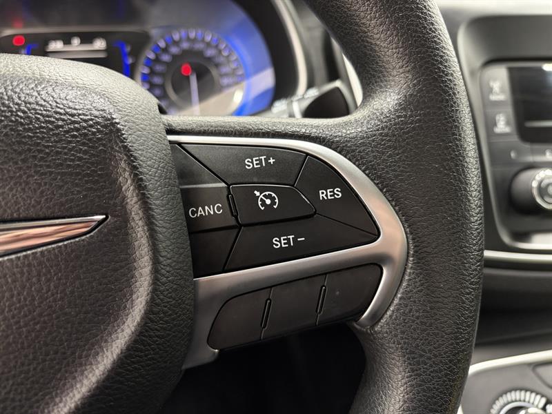 chrysler 200 2016 - 22