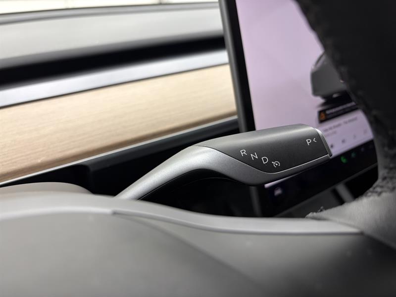tesla Model Y 2024 - 20