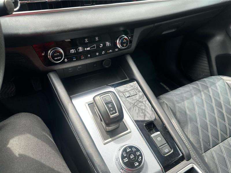 mitsubishi Outlander 2024 - 16