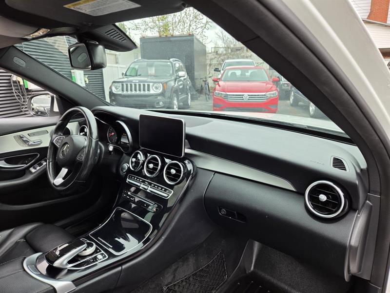 mercedes-benz C 300 2018 - 10