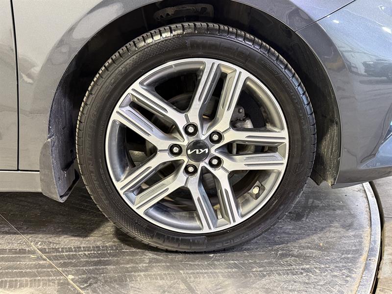 kia Forte 2022 - 11
