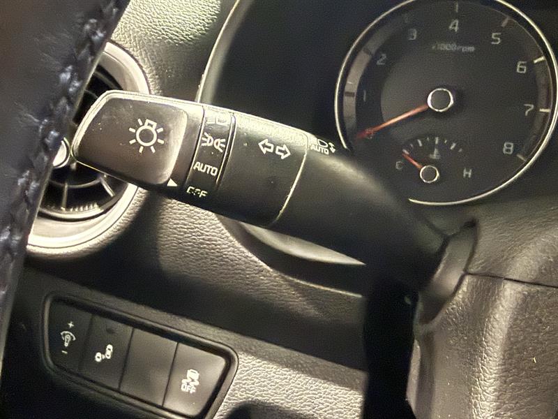 kia Forte 2022 - 18