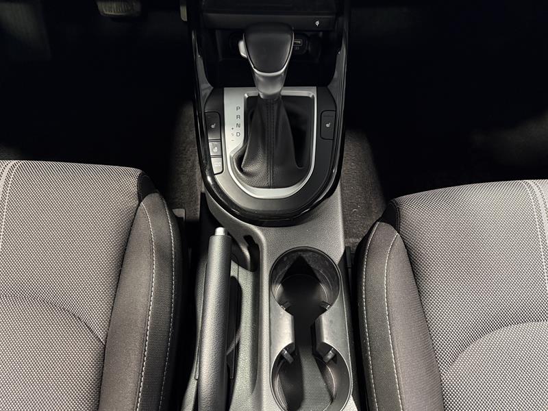 kia Forte 2022 - 24