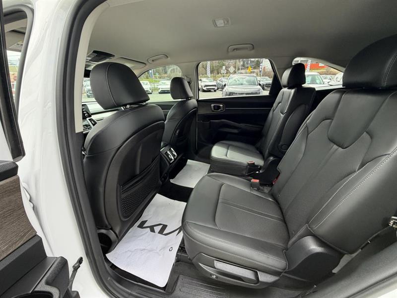 kia Sorento 2021 - 24
