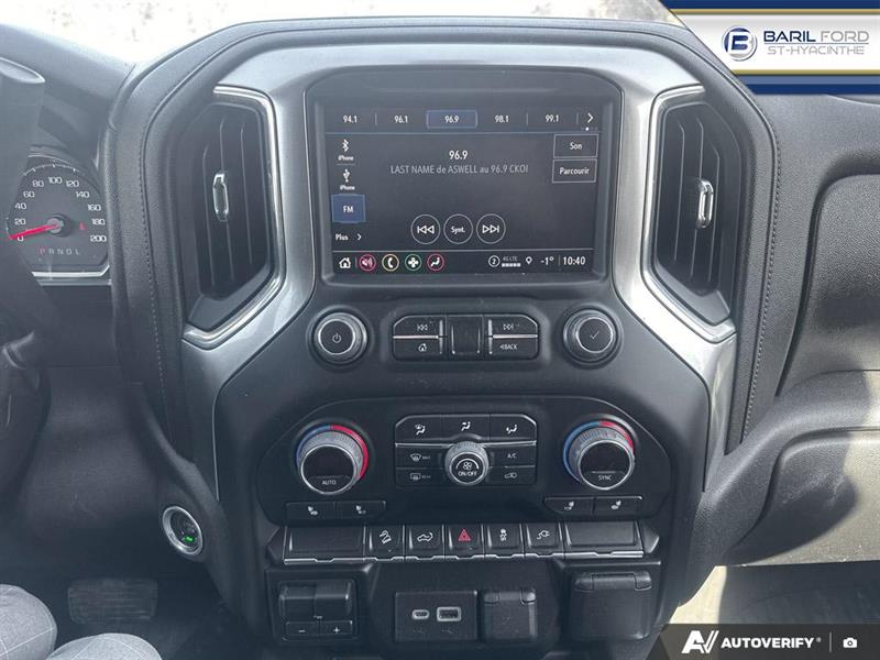 chevrolet 1500 2022 - 17
