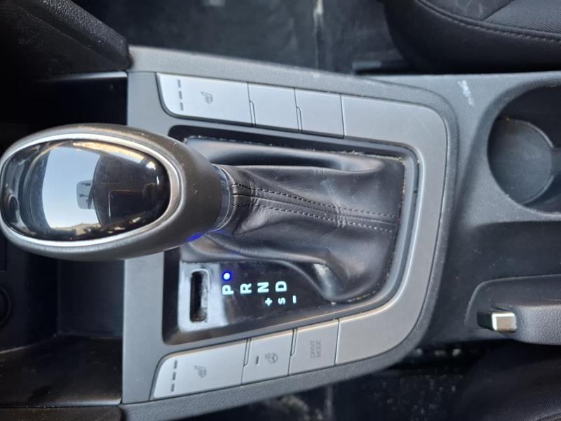 hyundai Elantra 2020 - 12
