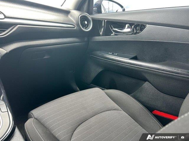kia Forte 2020 - 28
