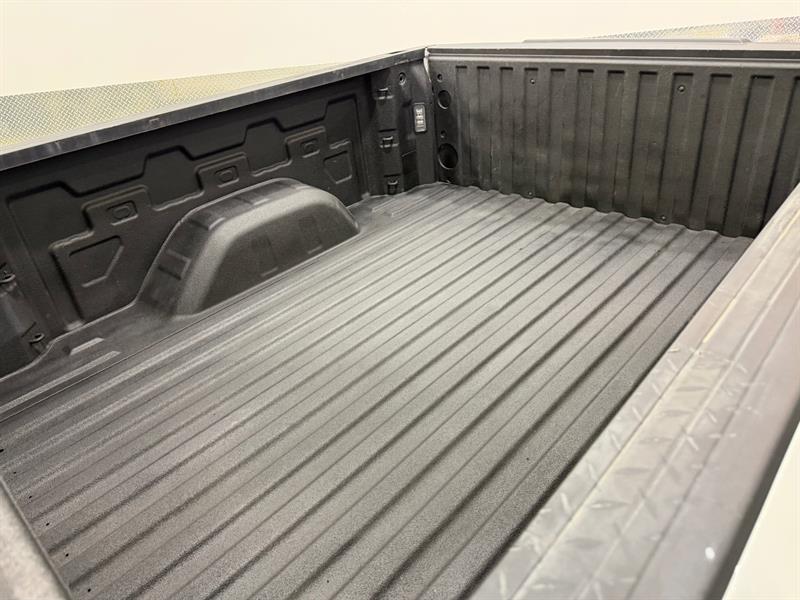 chevrolet Silverado 1500 LTD 2022 - 21