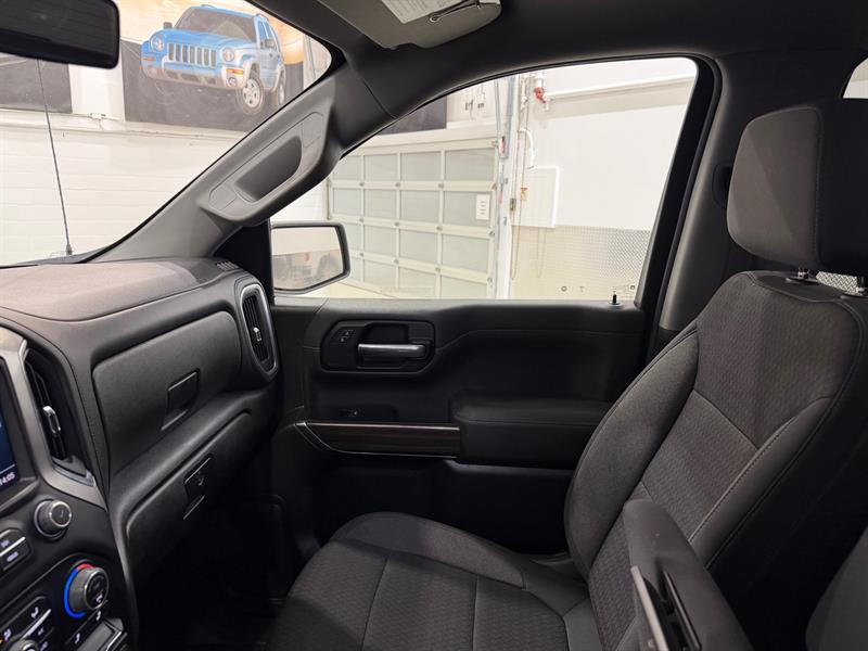 chevrolet Silverado 1500 2021 - 17
