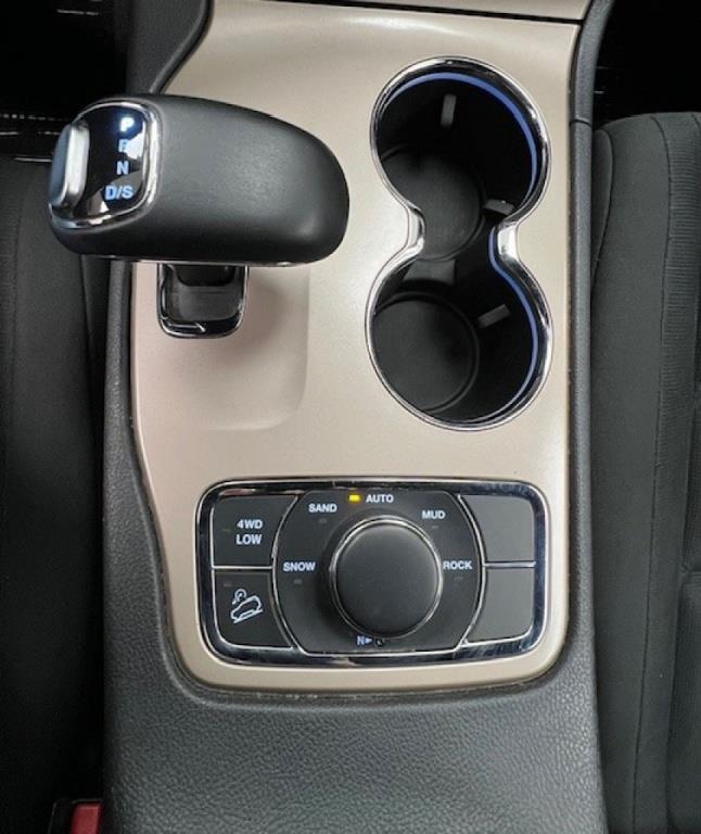 jeep Grand Cherokee 2015 - 18