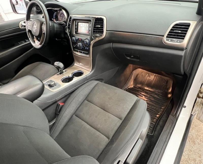 jeep Grand Cherokee 2015 - 27