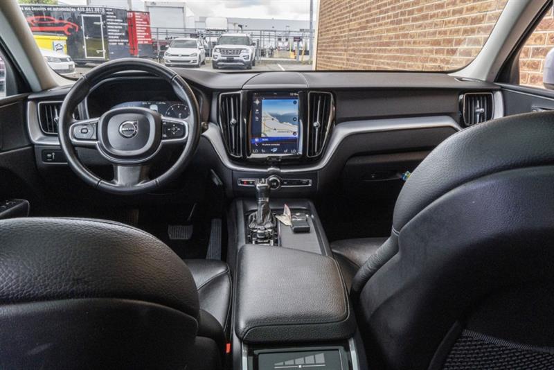 volvo XC60 2018 - 10