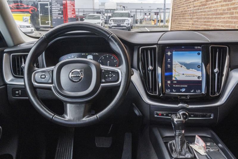 volvo XC60 2018 - 12