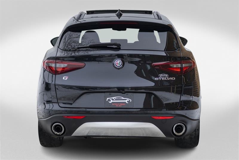 alfa romeo Stelvio 2018 - 7