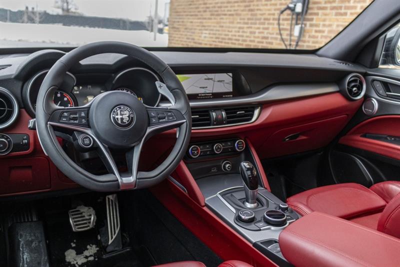 alfa romeo Stelvio 2018 - 16