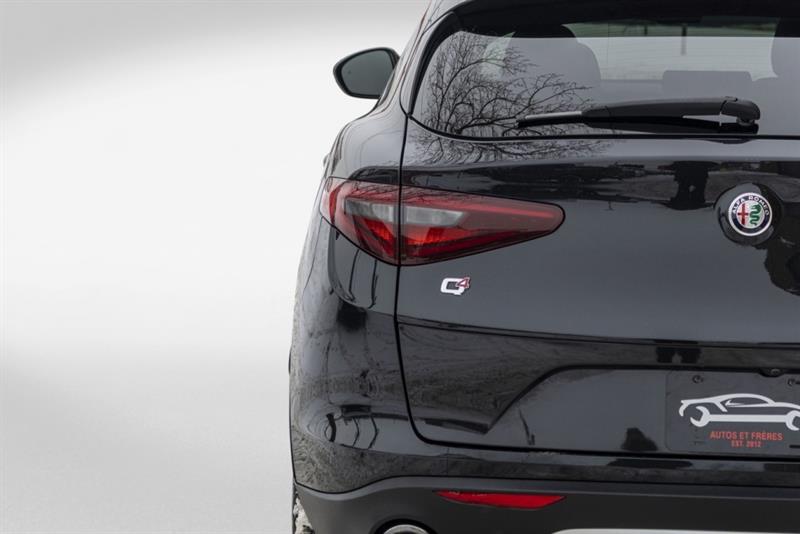 alfa romeo Stelvio 2018 - 31