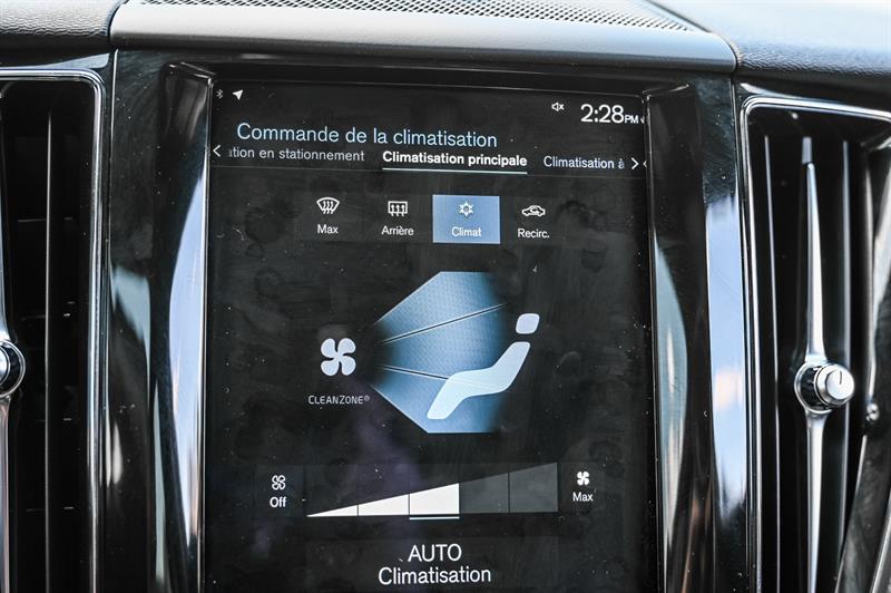 volvo XC60 2021 - 25