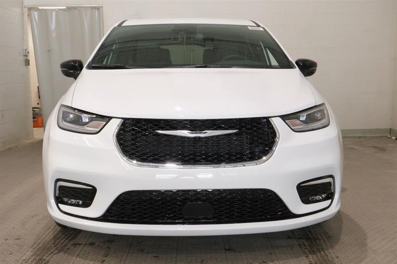 chrysler Pacifica 2026 - 3