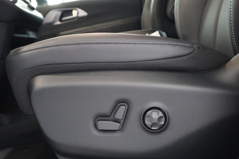 chrysler Pacifica 2026 - 11