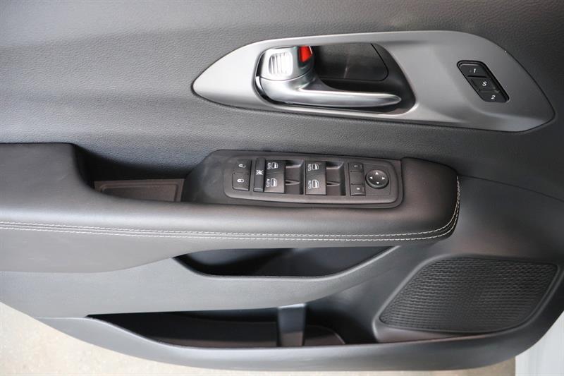 chrysler Pacifica 2026 - 20