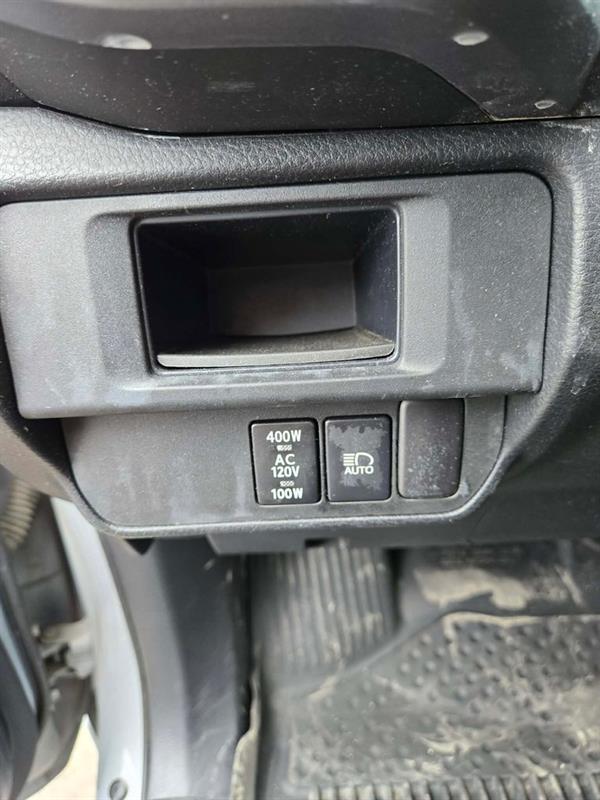 toyota Tacoma 2018 - 17