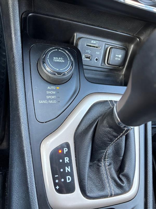 jeep Cherokee 2017 - 16