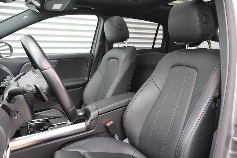 mercedes-benz GLA 2023 - 13