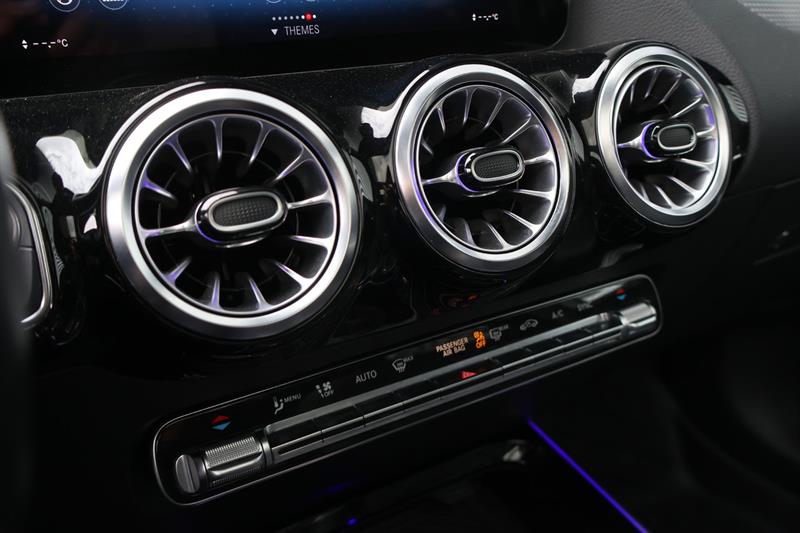 mercedes-benz GLA 2023 - 23