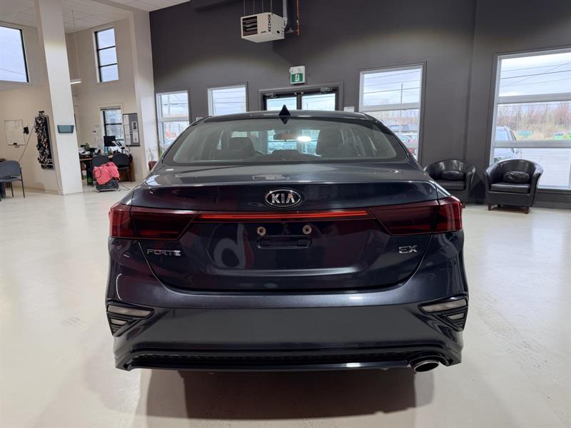 kia Forte 2020 - 5