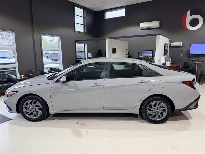 hyundai Elantra 2024 - 3