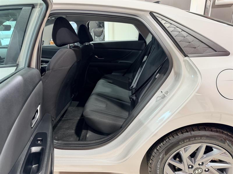 hyundai Elantra 2024 - 12