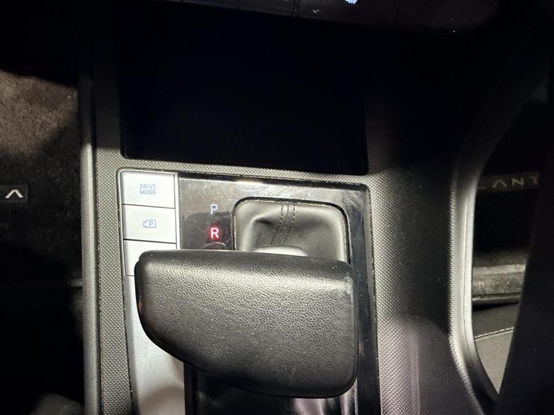 hyundai Elantra 2024 - 25