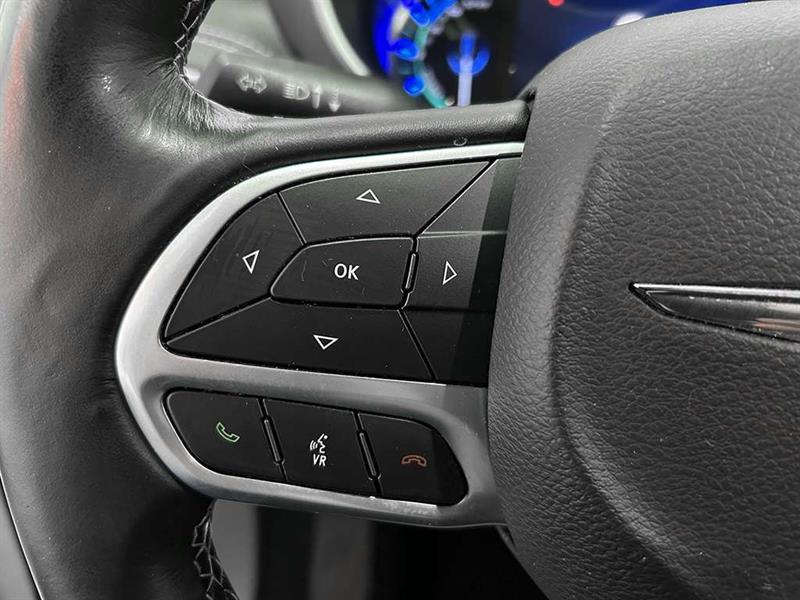 chrysler Pacifica 2021 - 12