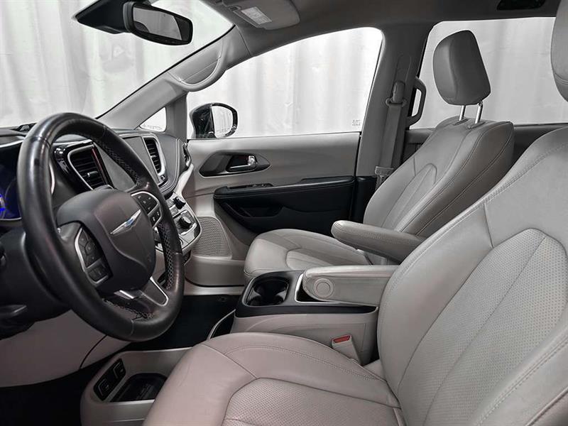 chrysler Pacifica 2021 - 20
