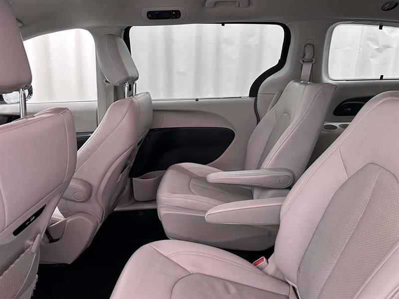 chrysler Pacifica 2021 - 21