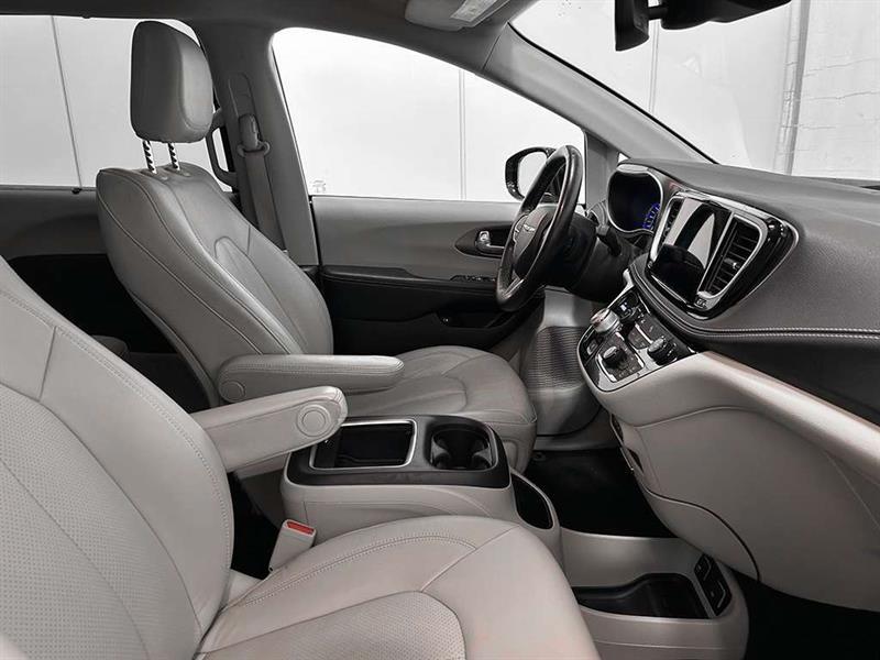 chrysler Pacifica 2021 - 29