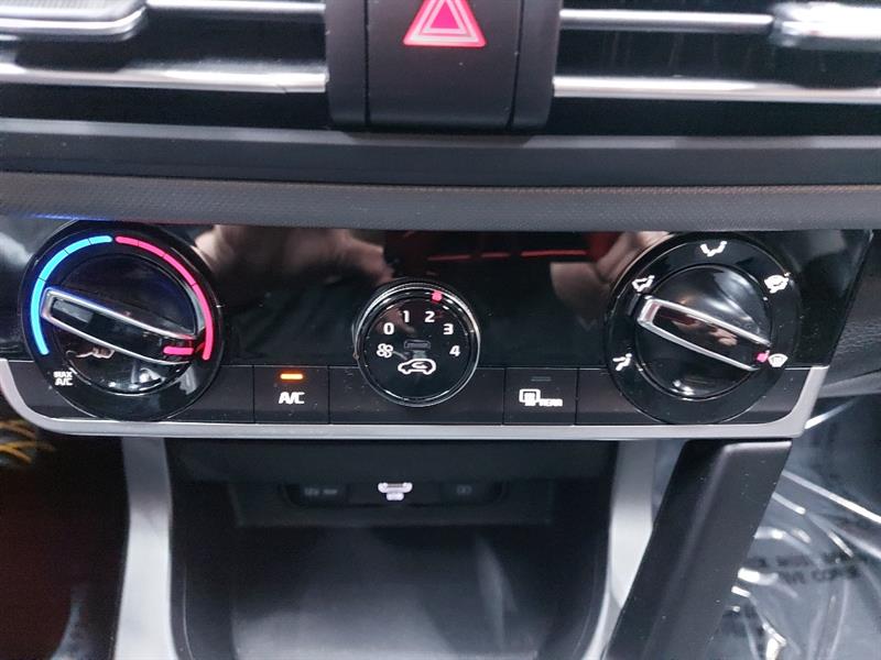 kia Seltos 2023 - 26