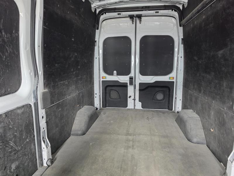 ford Transit Cargo Van 2023 - 16