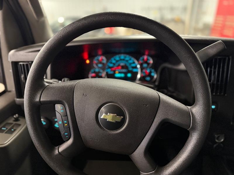chevrolet Fourgonnette Express utilitaire 2024 - 19