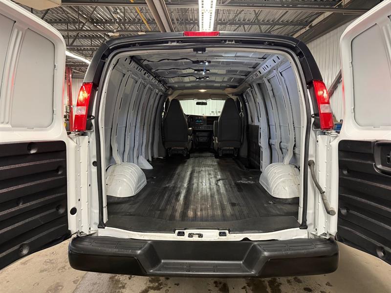 chevrolet Fourgonnette Express utilitaire 2024 - 32