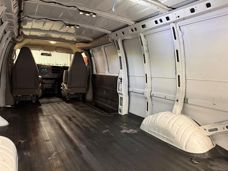 chevrolet Fourgonnette Express utilitaire 2024 - 33