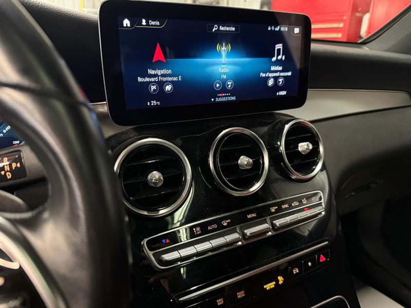 mercedes-benz GLC 2022 - 29