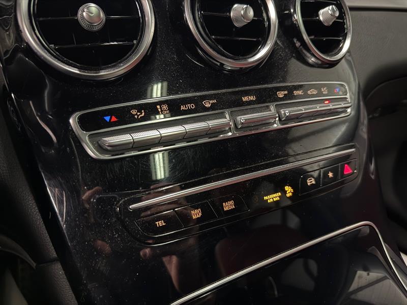 mercedes-benz GLC 2022 - 33