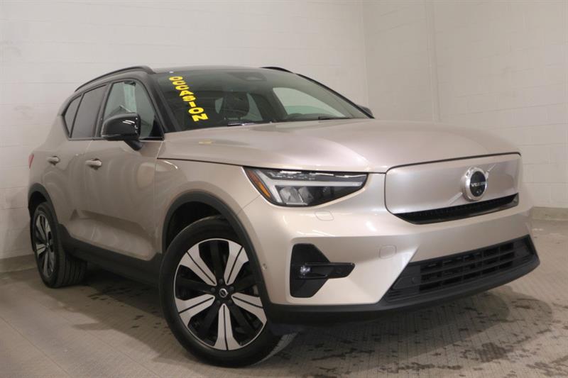 volvo XC40 2023