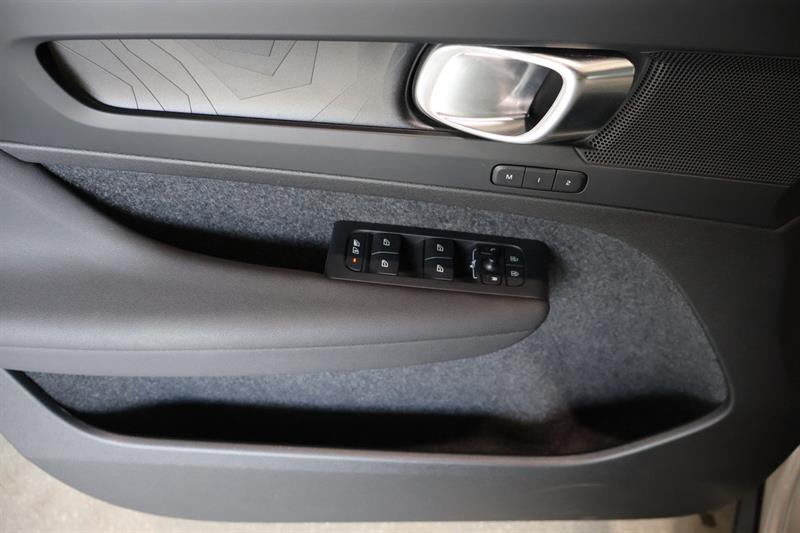 volvo XC40 2023 - 6