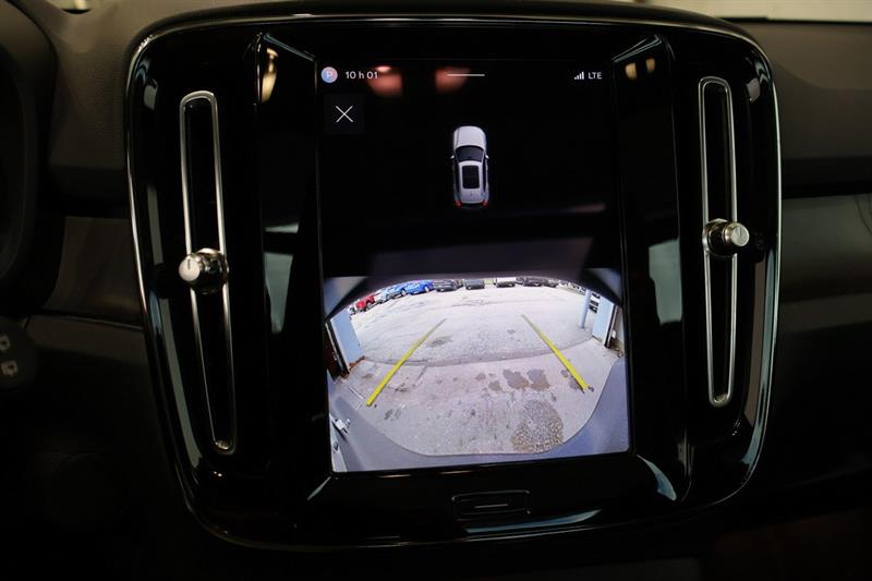 volvo XC40 2023 - 15