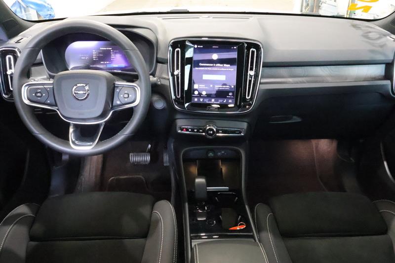 volvo XC40 2023 - 19