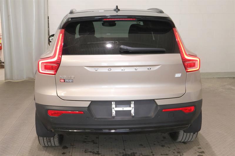 volvo XC40 2023 - 25