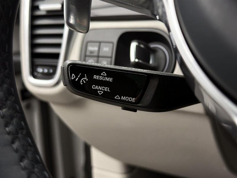 porsche Cayenne 2022 - 18