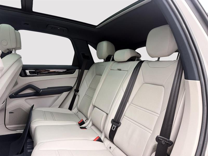 porsche Cayenne 2022 - 26